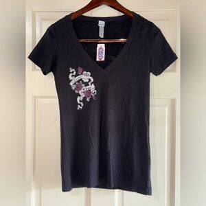 Main Gate NHRA Nitro Women’s V-Neck T-Shirt Size Small NWT